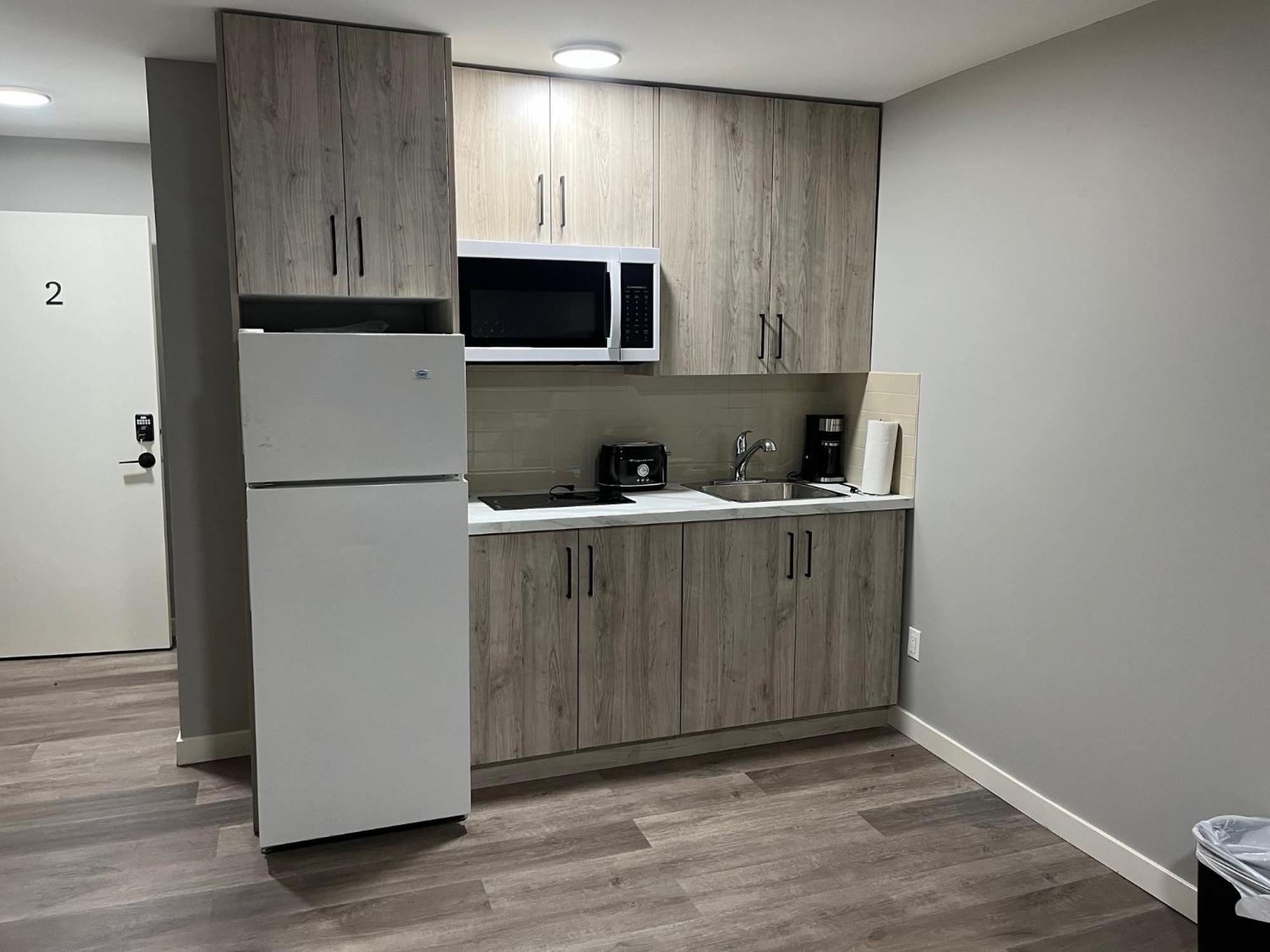 Bethel Hotel Elk Point Екстер'єр фото